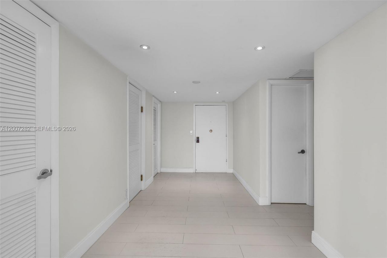 Please Call For Address, Unit D701, Key Biscayne, FL 33149 Photo