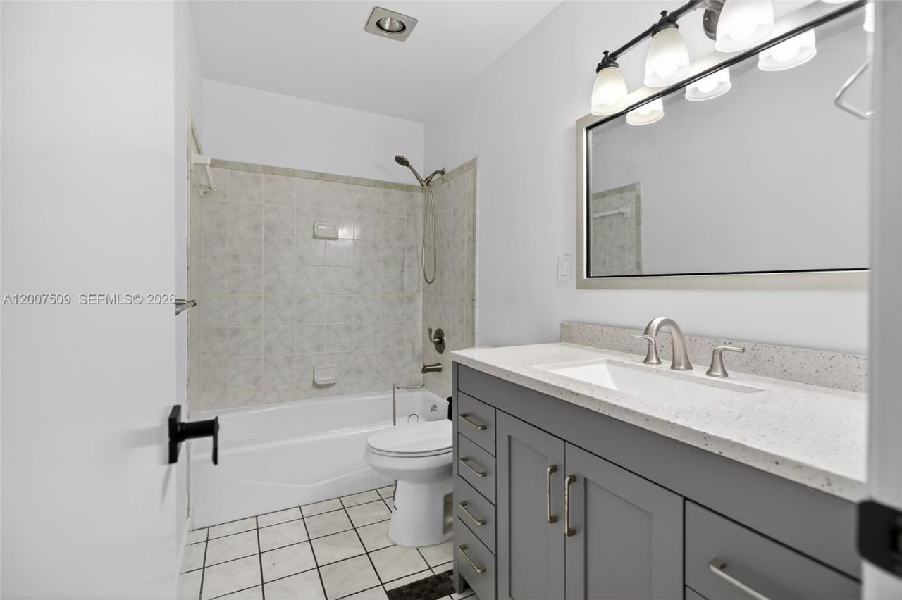 12422 Alternate A1a, Unit Q5, Palm Beach Gardens, FL 33410 Photo