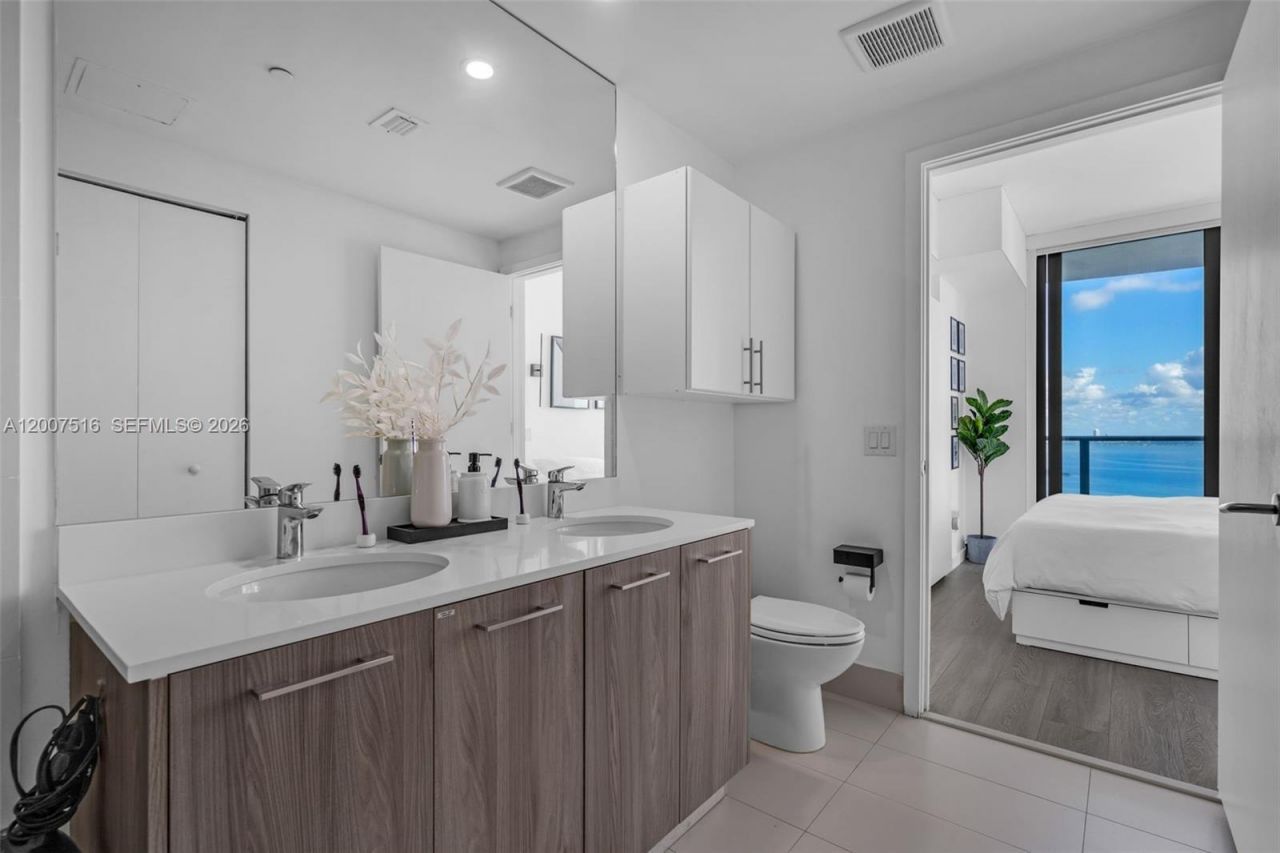 501 NE 31st St , Unit 3704, Miami, FL 33137 Photo