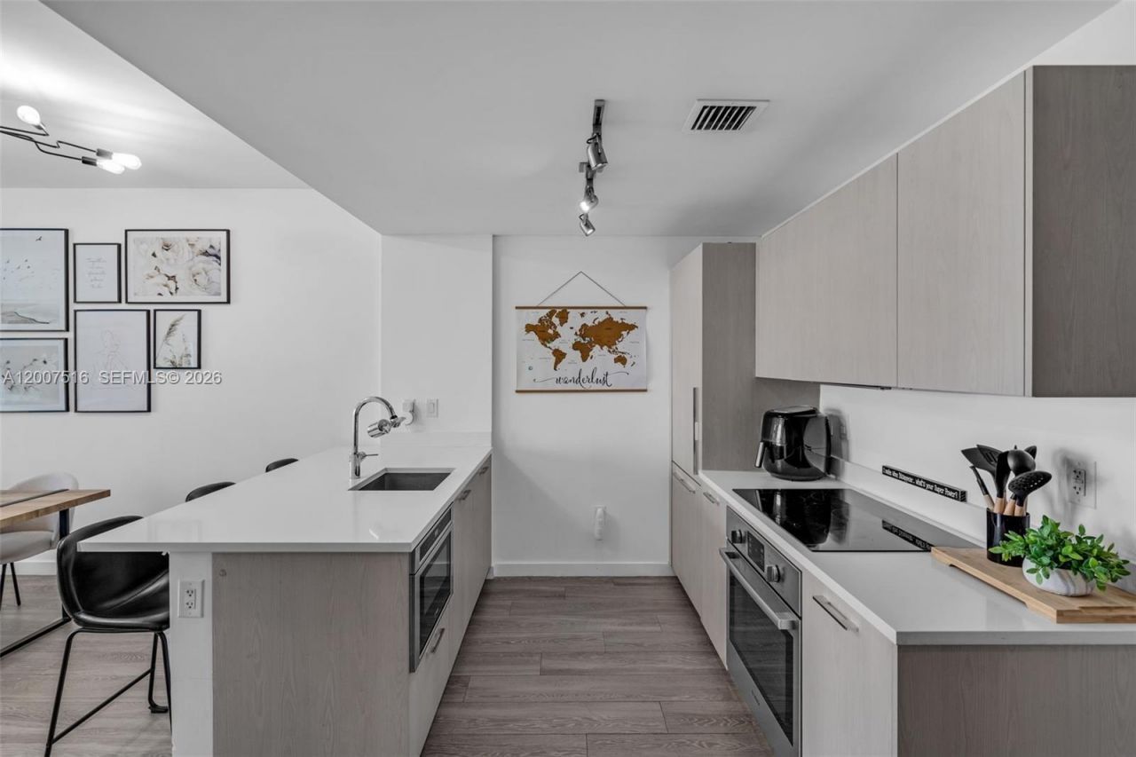 501 NE 31st St , Unit 3704, Miami, FL 33137 Photo