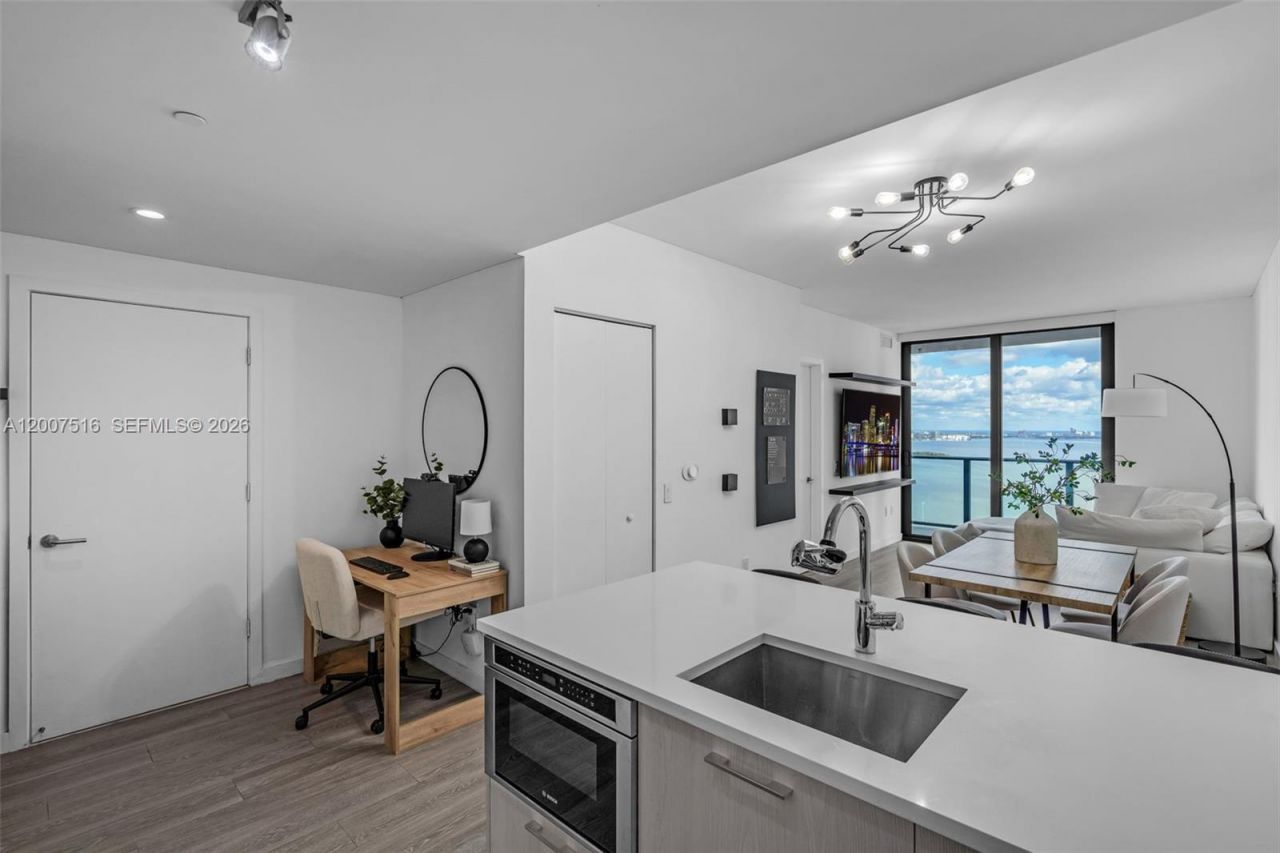 501 NE 31st St , Unit 3704, Miami, FL 33137 Photo