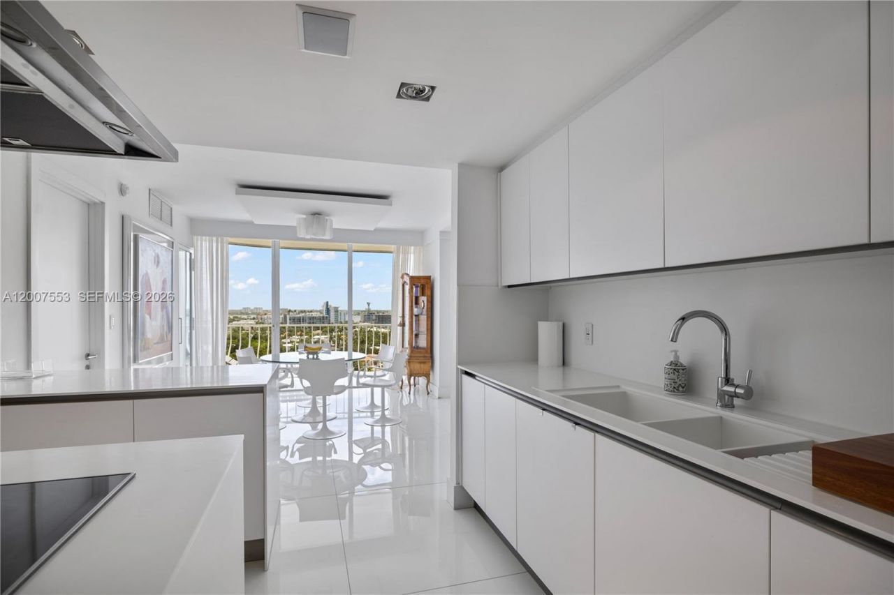 10155 Collins Ave , Unit 1210, Bal Harbour, FL 33154 Photo