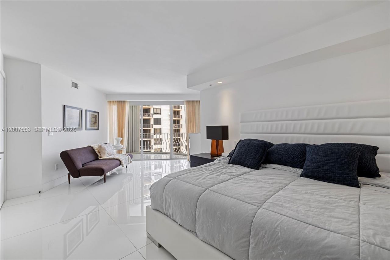 10155 Collins Ave , Unit 1210, Bal Harbour, FL 33154 Photo