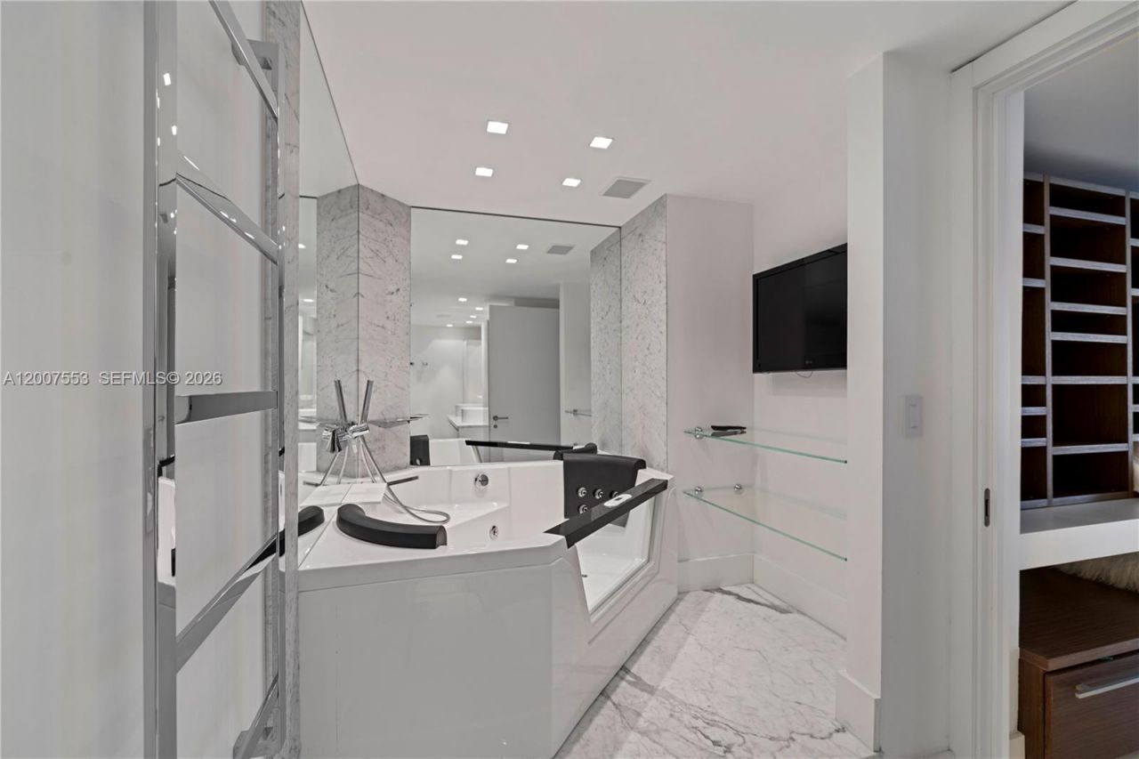10155 Collins Ave , Unit 1210, Bal Harbour, FL 33154 Photo