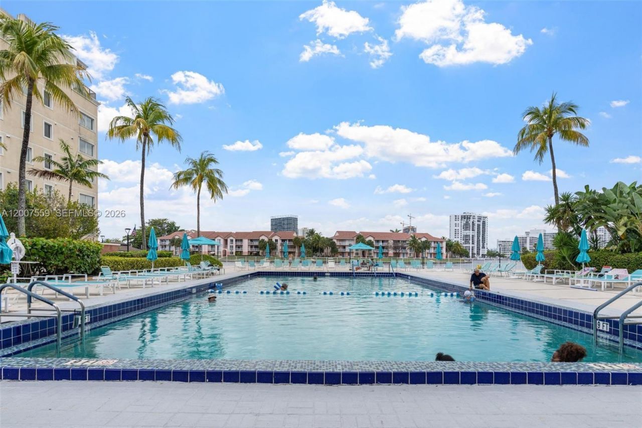3800 S Ocean Dr, Unit 301, Hollywood, FL 33019 Photo