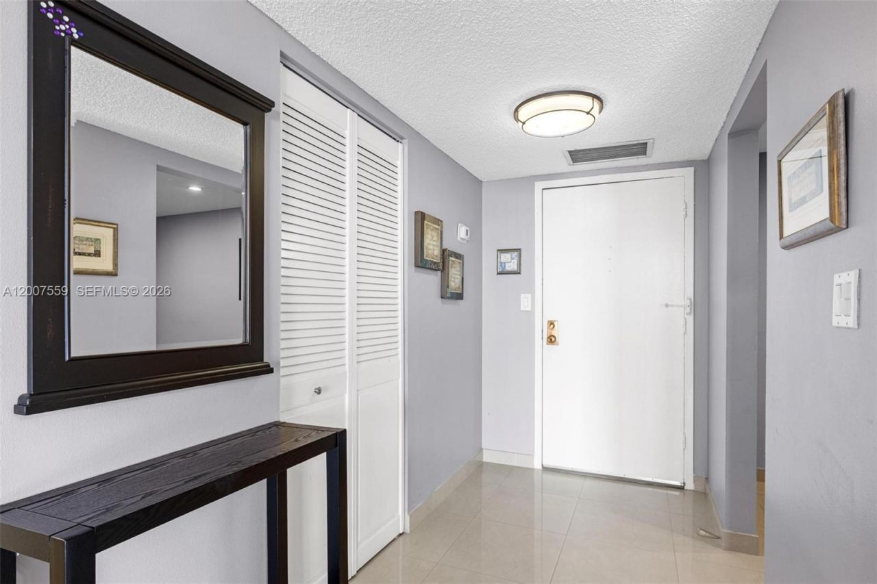 3800 S Ocean Dr, Unit 301, Hollywood, FL 33019 Photo