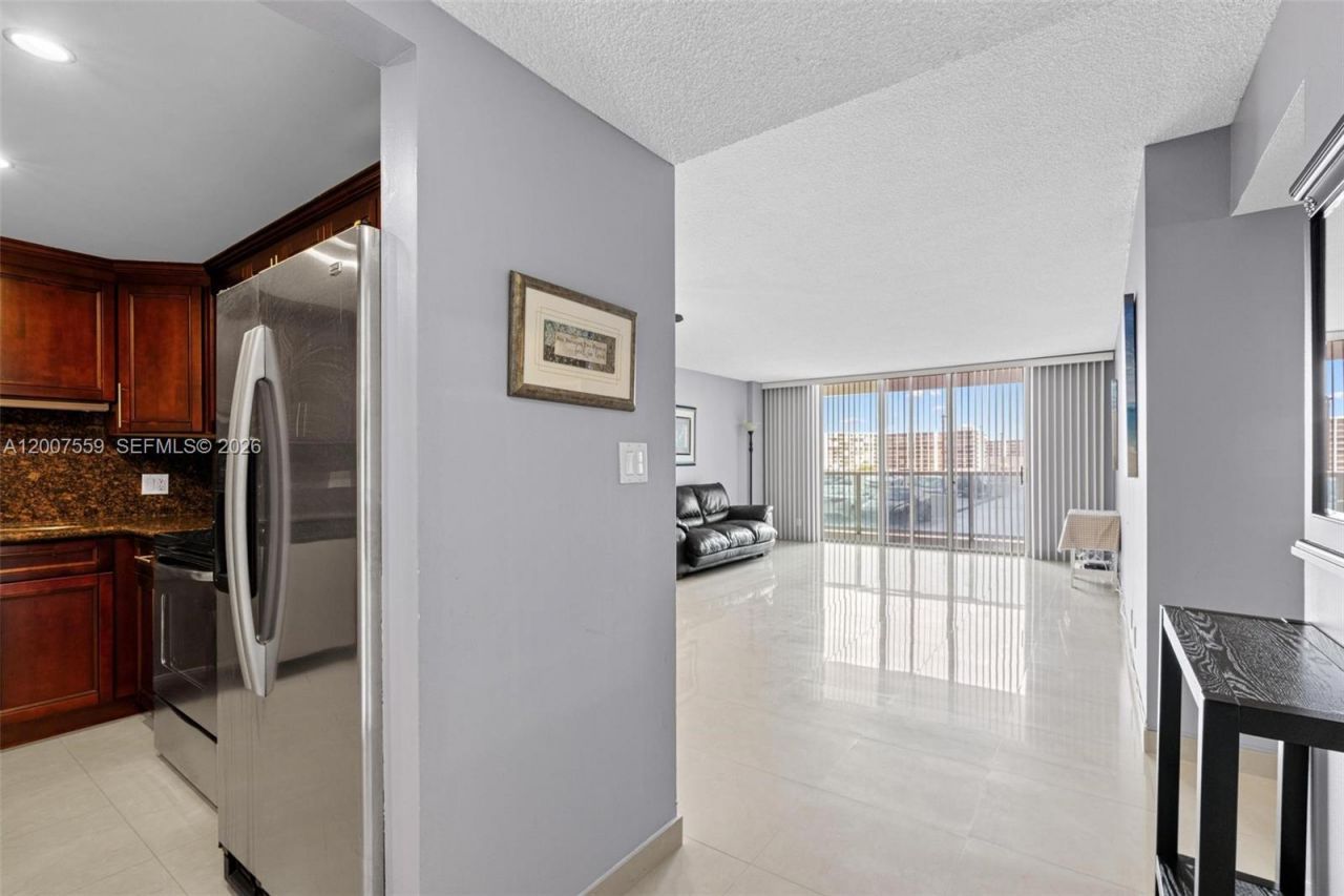 3800 S Ocean Dr, Unit 301, Hollywood, FL 33019 Photo