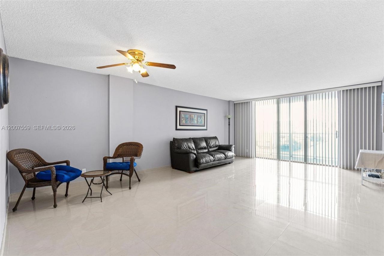 3800 S Ocean Dr, Unit 301, Hollywood, FL 33019 Photo