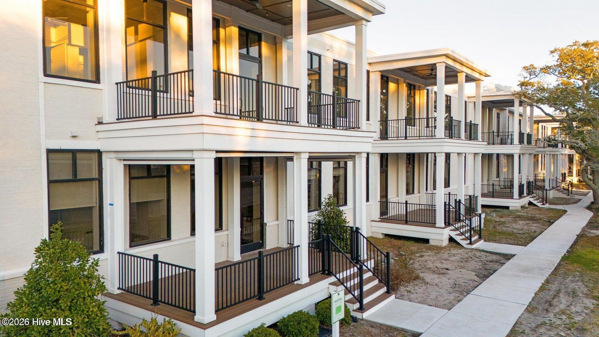 805 Mulberry Street, Unit 111, Beaufort, NC 28516 Main Photo