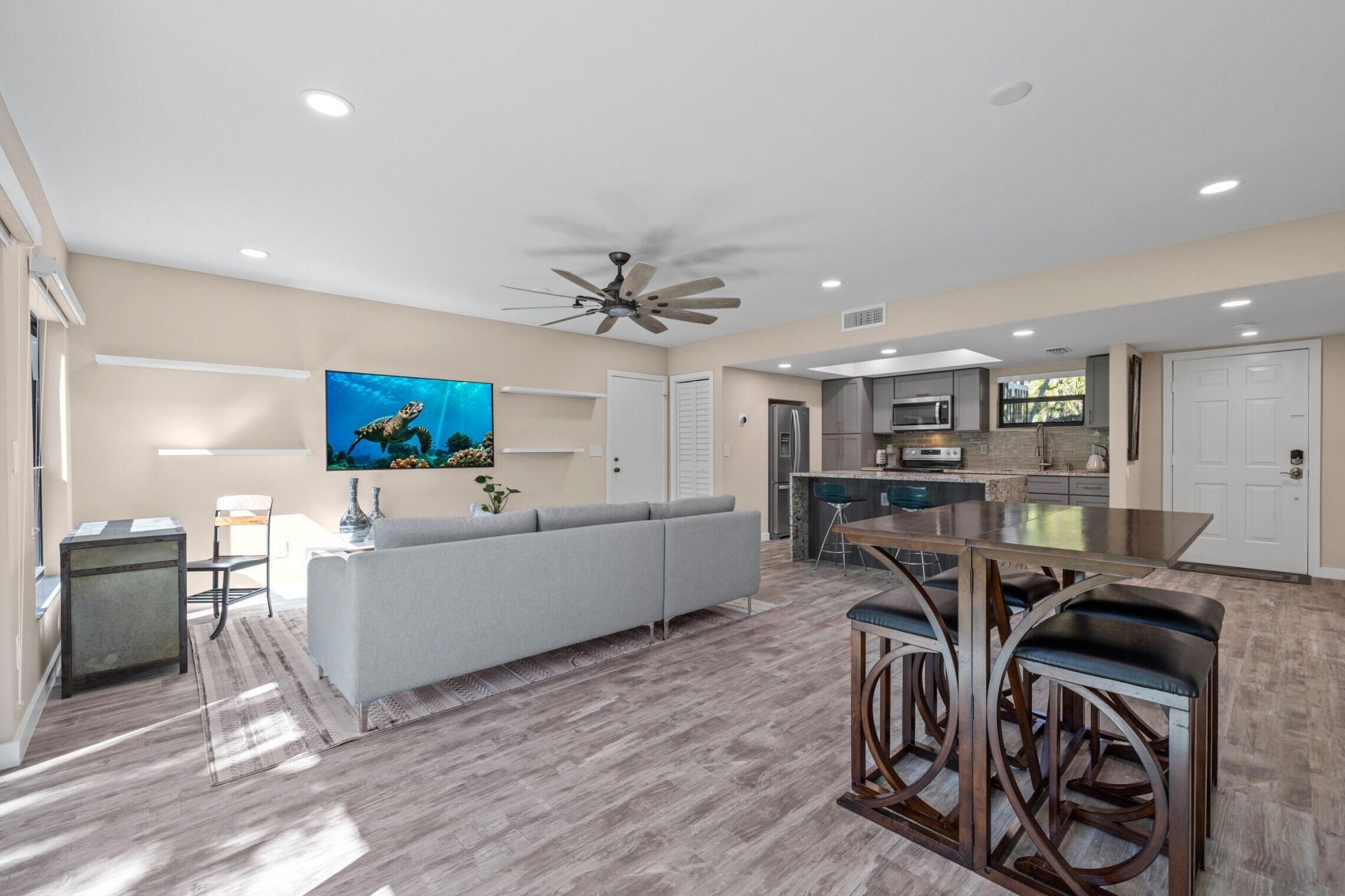 11863 Wimbledon Circle, Unit 438, Wellington, FL 33414 Photo