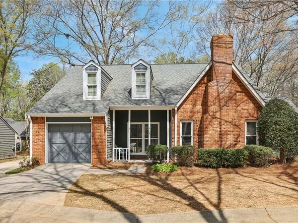 615 Roswell Green Lane, Roswell, GA 30075
