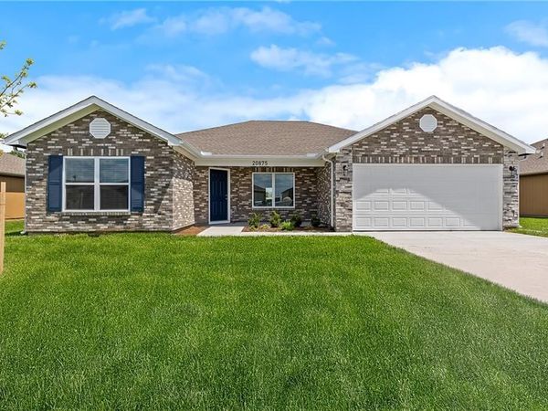 20875 Starside Street, Edgerton, KS 66021