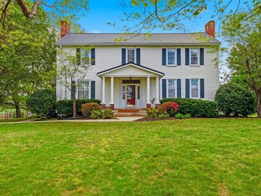 11 Old Port Oliver Road , Scottsville, KY 42164