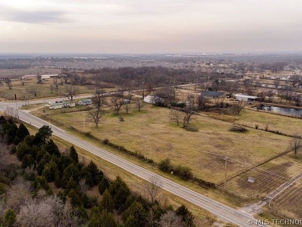 8021 E 86th Street North N, Owasso, OK 74055