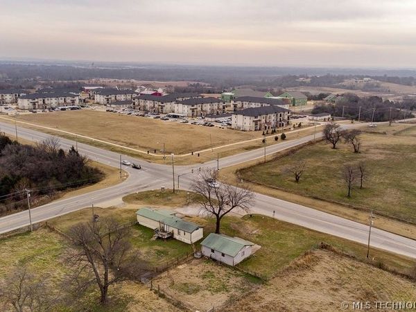 8021 E 86th Street North N, Owasso, OK 74055