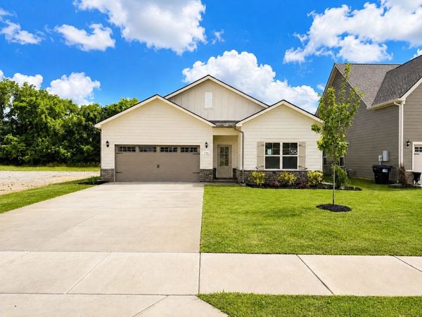 5735 Shoreline Drive, Murfreesboro, TN 37128