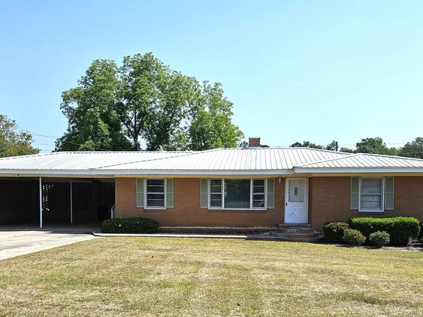 1853 N Hwy 441, Dublin, GA 31021