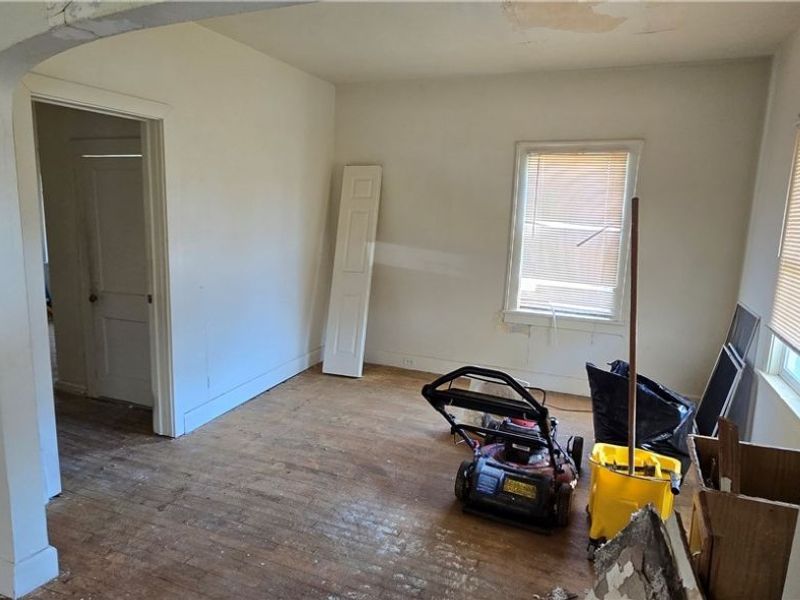 505 E 266th Street, Euclid, OH 44132 Photo 2