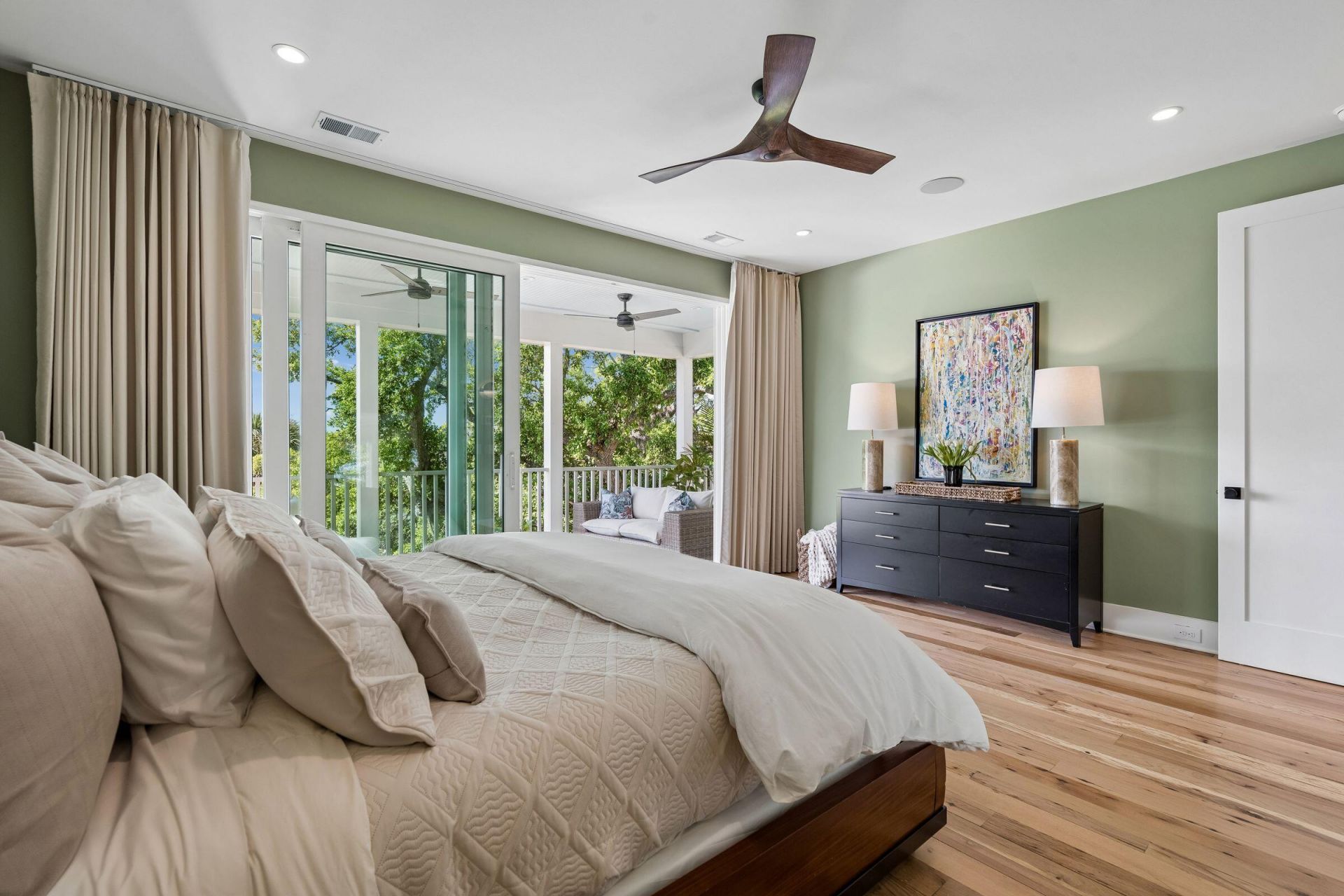 1395 Harbor View Road Photo 14