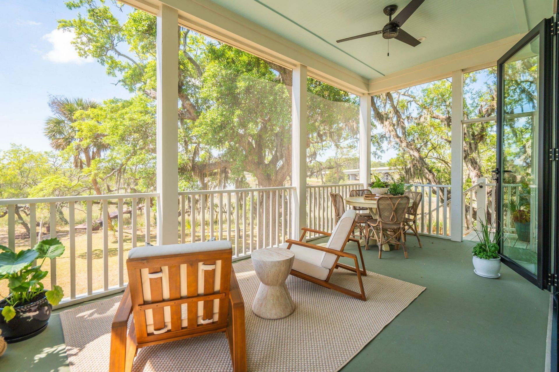 1395 Harbor View Road Photo 8