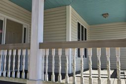 110 Freeport Street photo 4