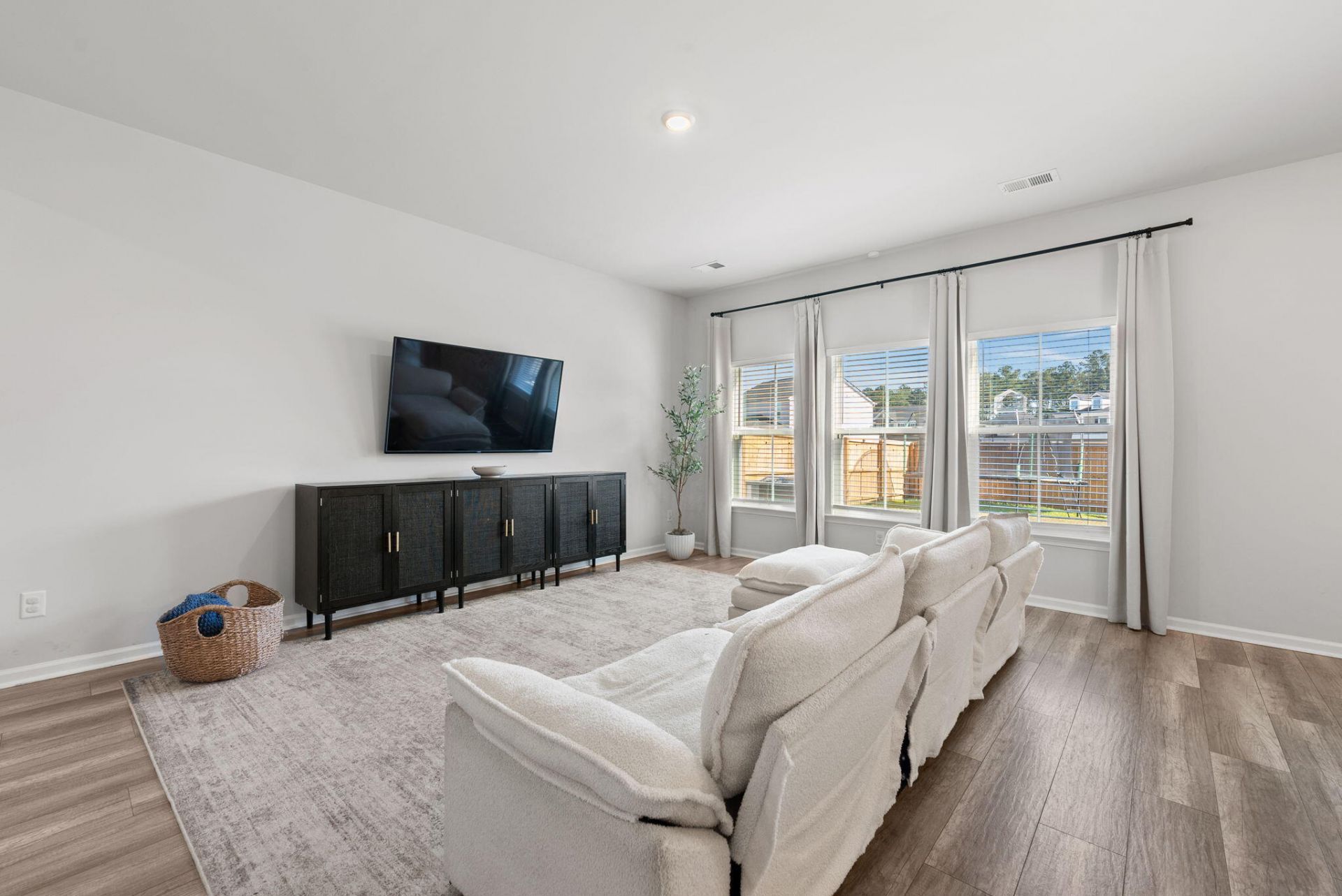 292 Camellia Bloom Drive Photo 7