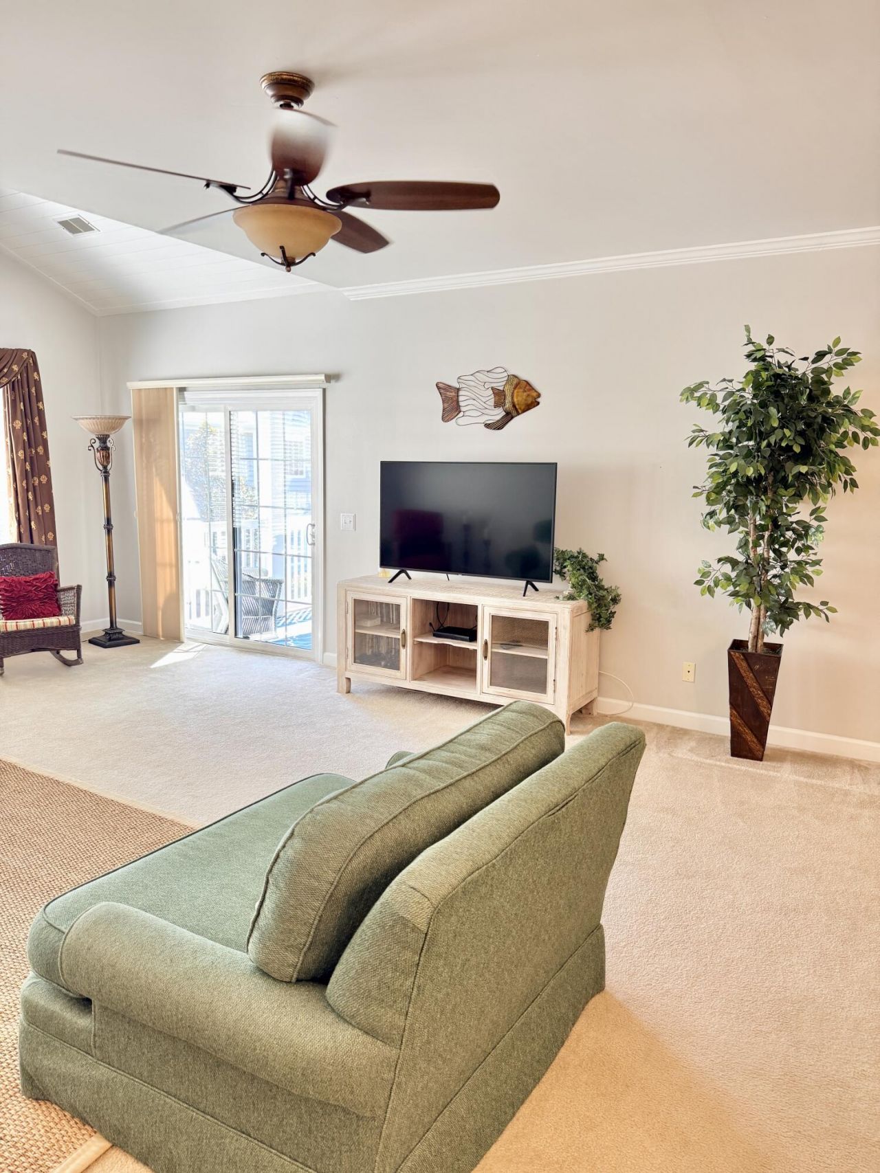 1371 Hopton Circle Photo 6