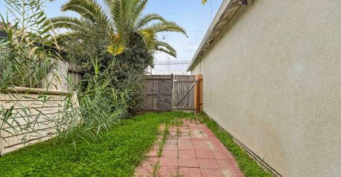 310 W F St, Turlock, CA 95380 Photo