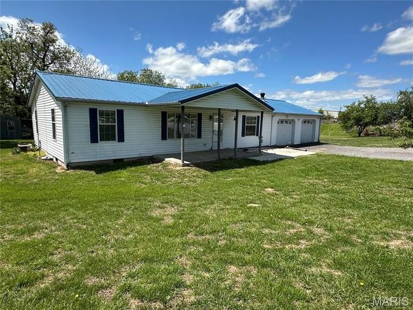 9643 Highway 61 , Jackson, MO 63755