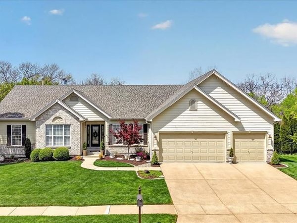 17648 Westhampton Woods Drive, Wildwood, MO 63005