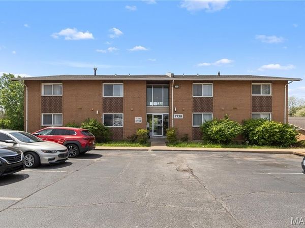 7736 Springdale Drive , Normandy, MO 63121