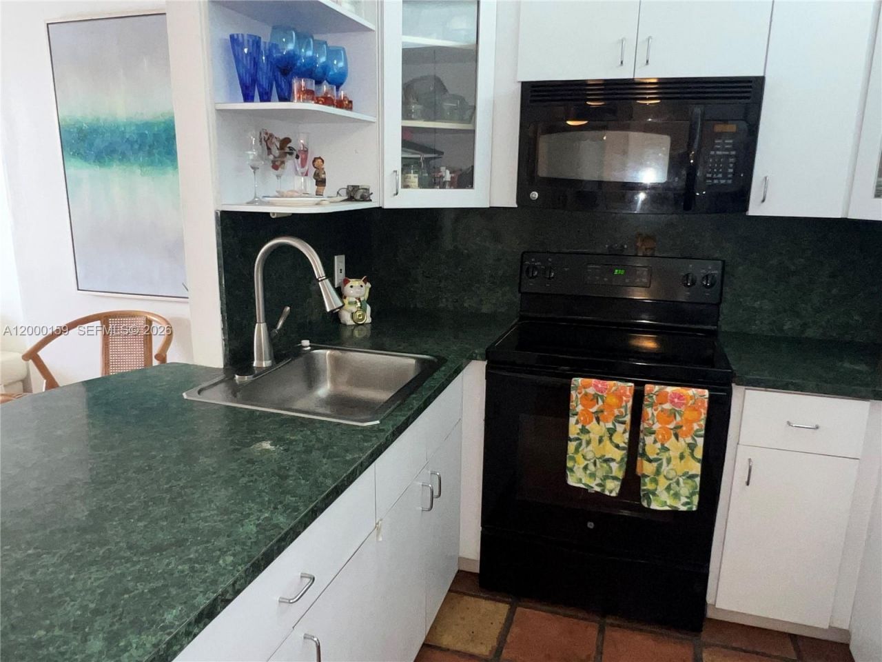345 Ocean Dr, Unit 303, Miami Beach, FL 33139 Photo