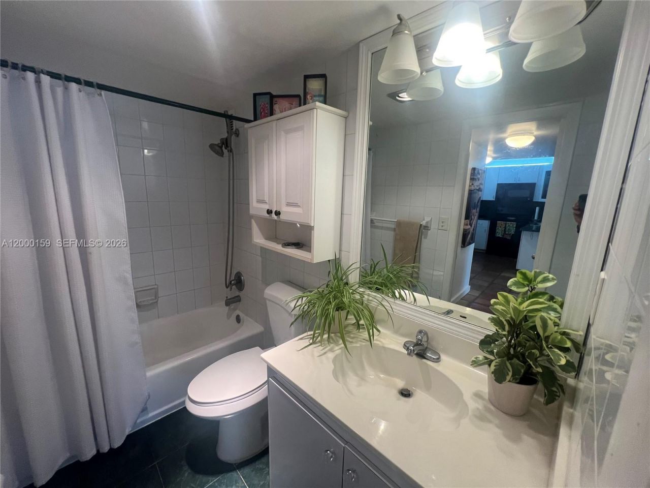 345 Ocean Dr, Unit 303, Miami Beach, FL 33139 Photo