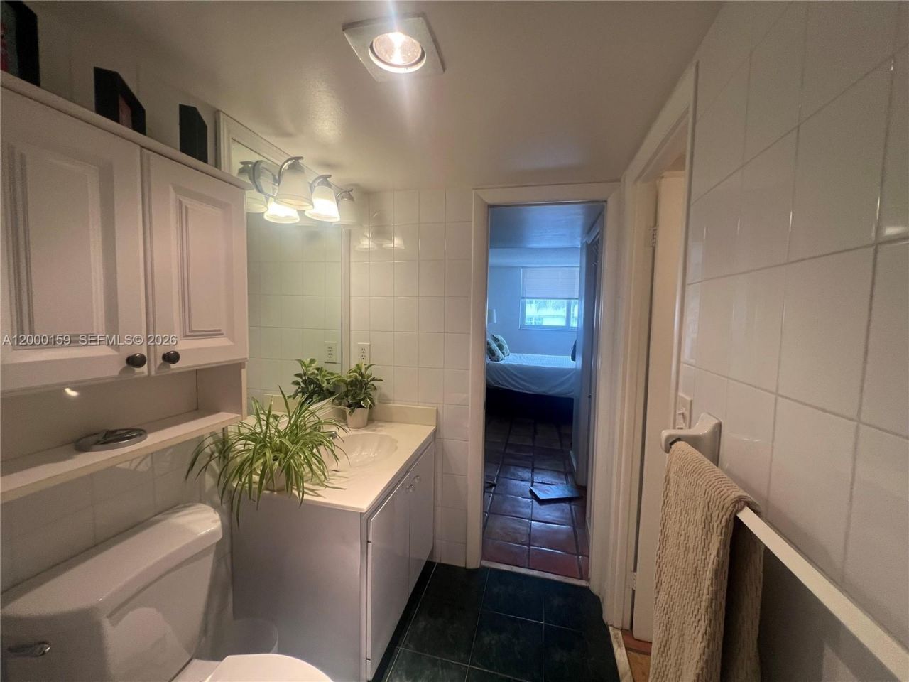 345 Ocean Dr, Unit 303, Miami Beach, FL 33139 Photo