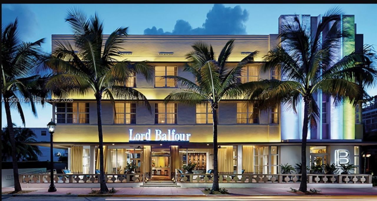 345 Ocean Dr, Unit 303, Miami Beach, FL 33139 Photo
