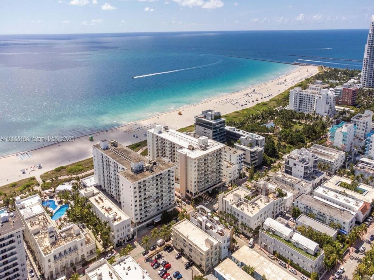345 Ocean Dr, Unit 303, Miami Beach, FL 33139 Photo