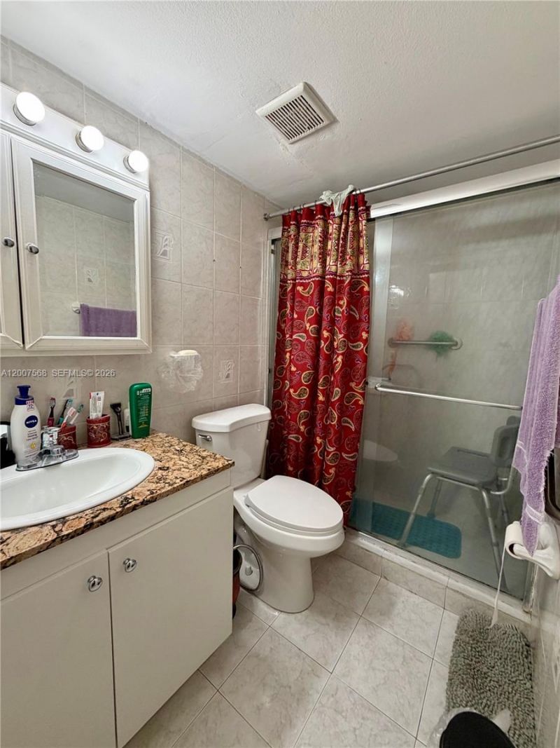 5201 NW 7th St, Unit 104, Miami, FL 33126 Photo