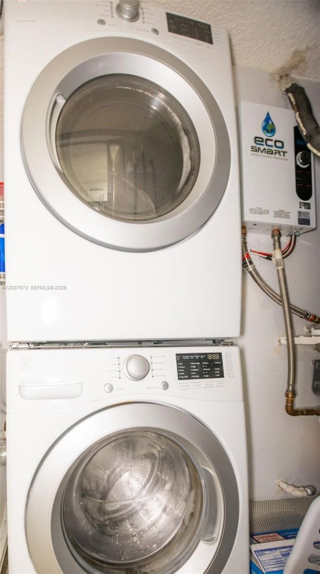 16100 Golf Club Rd , Unit 202, Weston, FL 33326 Photo