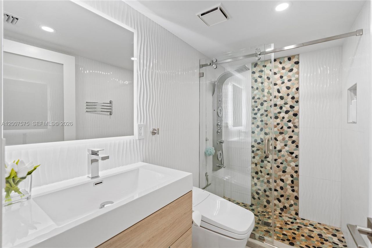 2030 S Ocean Dr , Unit 918, Hallandale Beach, FL 33009 Photo