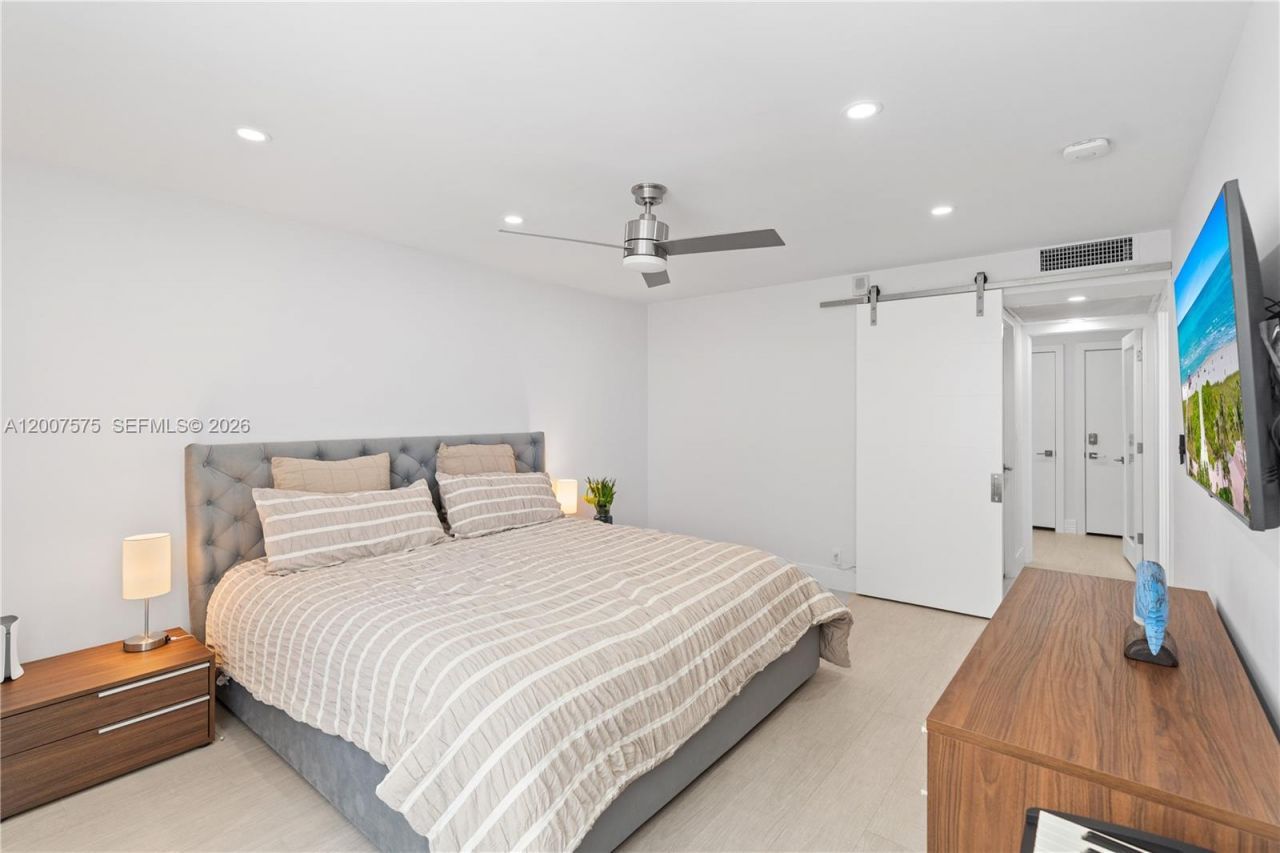 2030 S Ocean Dr , Unit 918, Hallandale Beach, FL 33009 Photo