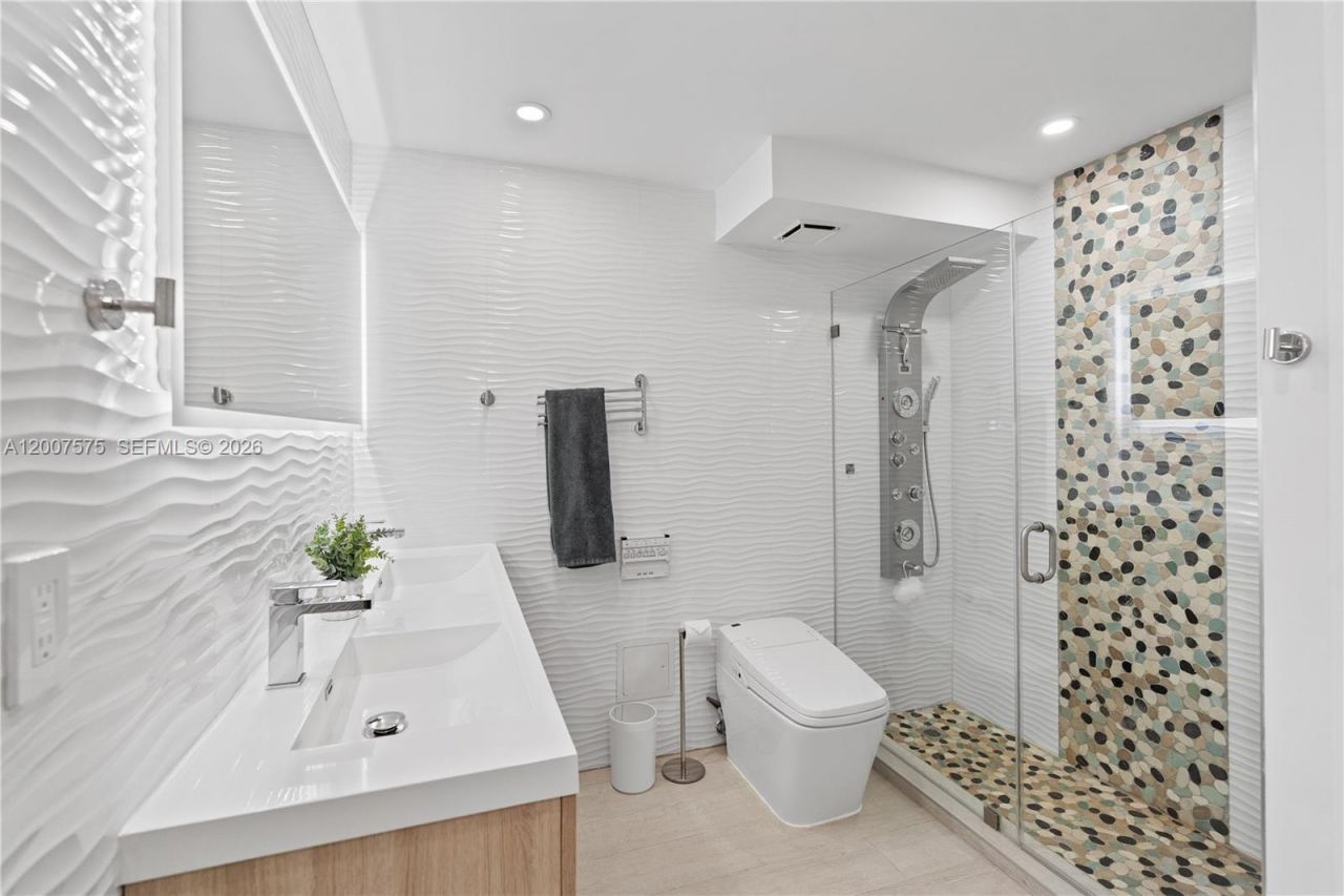 2030 S Ocean Dr , Unit 918, Hallandale Beach, FL 33009 Photo