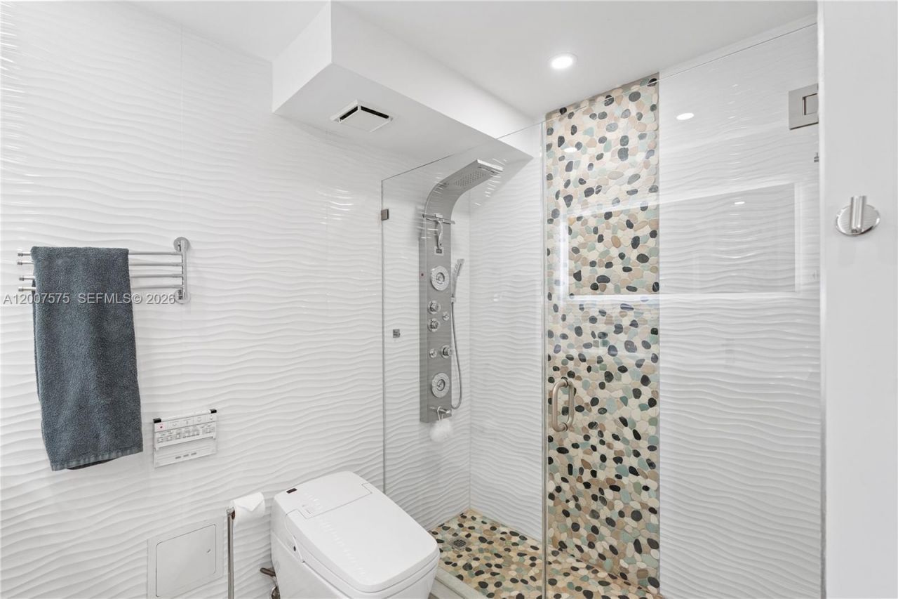 2030 S Ocean Dr , Unit 918, Hallandale Beach, FL 33009 Photo
