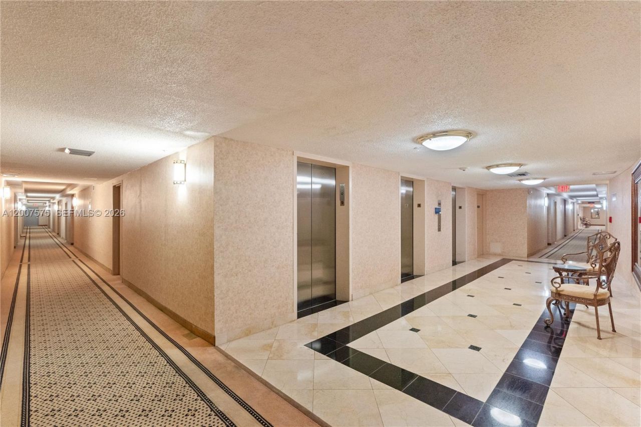 2030 S Ocean Dr , Unit 918, Hallandale Beach, FL 33009 Photo