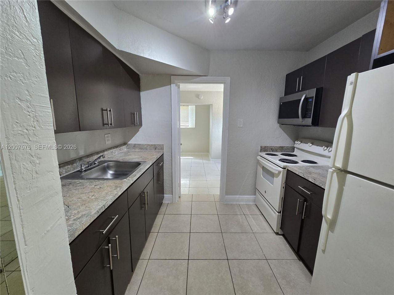 2348 NW 15th St , Fort Lauderdale, FL 33311 Photo