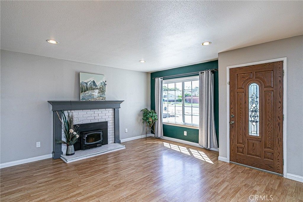 741 Edgewood, Santa Maria, CA 93455 Main Photo