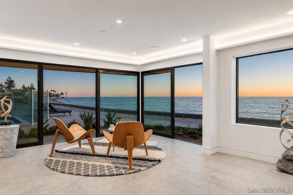 100 S Coast Blvd, Unit 104, La Jolla, CA 92037 Main Photo