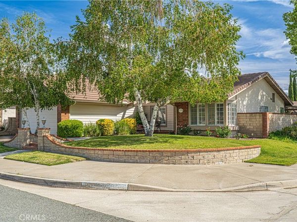 25504 Via Gracioso, Valencia, CA 91355