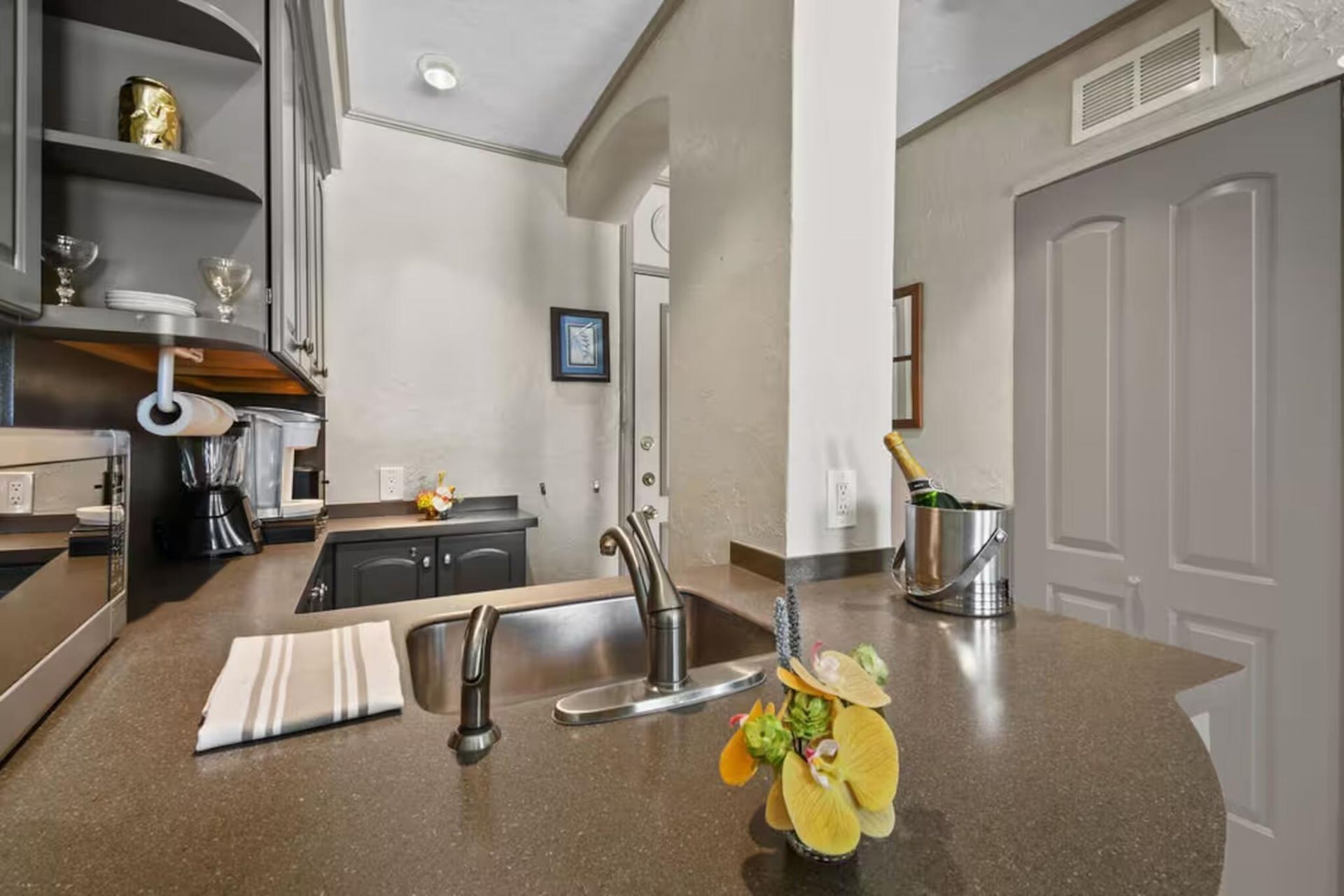 235 Sunrise, Unit 3244, Palm Beach, FL 33480 Photo