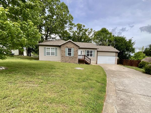 147 Mystic Avenue , Hollister, MO 65672