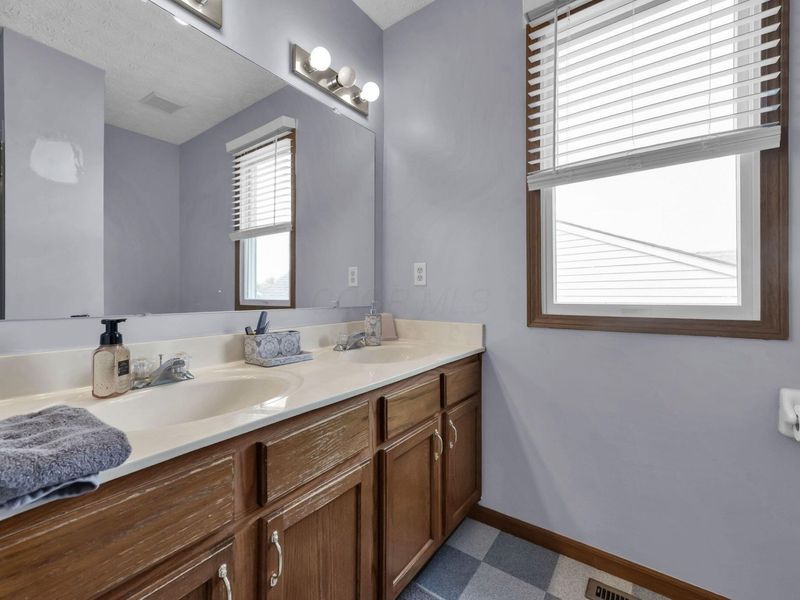 285 Rainswept Drive, Galloway, OH 43119 Photo 28